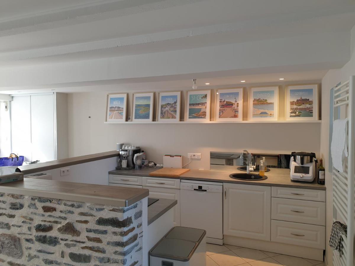 Maison De Ville Situee A 8 Kms Du Mont St Michel Pontorson Eksteriør billede